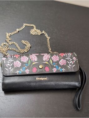 Desigual Deco Flowers In Flight Cross Body / Clutch Purse